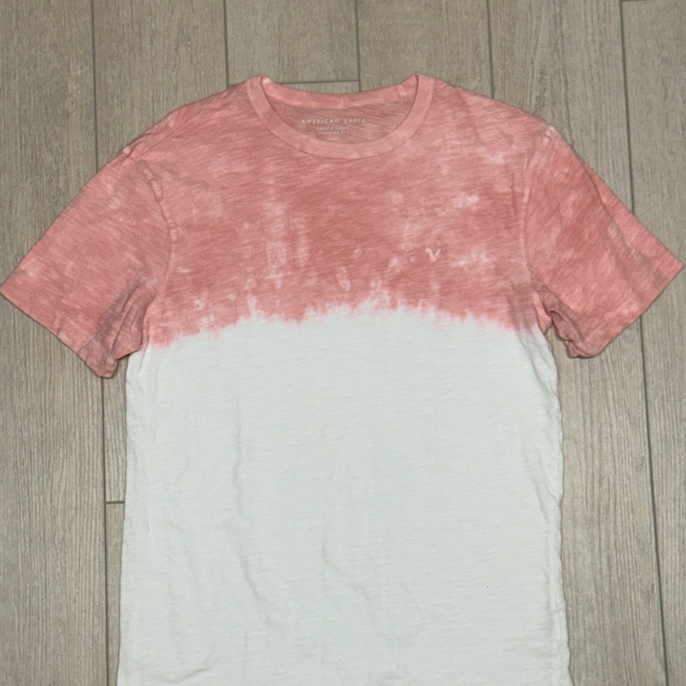 American Eagle Outfitters Red and White Short Sleeve Tee